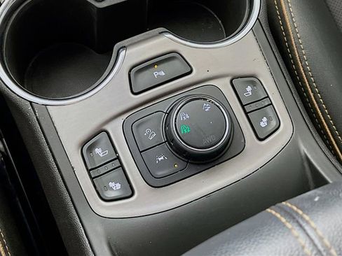Used 2023 GMC Terrain AT4 w/ Infotainment Package II AWD/4WD image 22