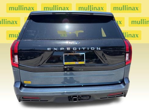 New 2027 Ford Expedition Active RWD image 14