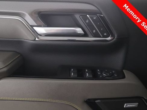 Used 2024 Chevrolet Silverado 2500 ZR2 w/ Technology Package AWD/4WD image 21