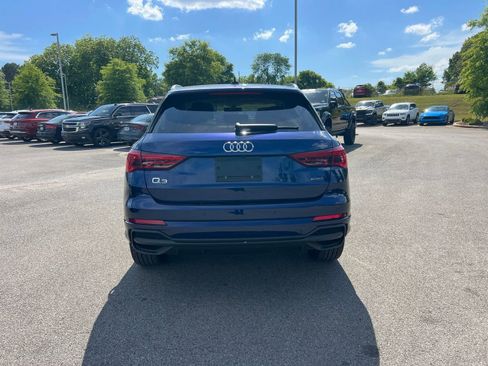 Used 2025 Audi Q3 2.0T Premium w/ Convenience Package AWD/4WD image 4