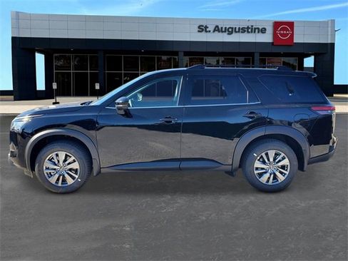 New 2025 Nissan Pathfinder SV w/ SV Premium Package image 3