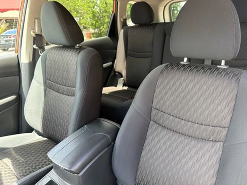 Used 2017 Nissan Rogue S w/ S Appearance Package FWD image 14