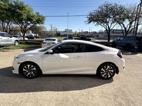 Used 2018 Honda Civic LX image 11