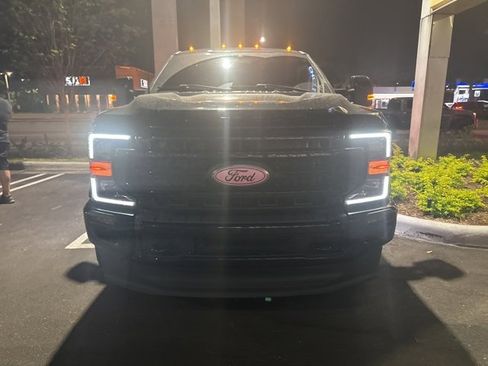 Used 2022 Ford F250 Lariat w/ Lariat Ultimate Package image 2