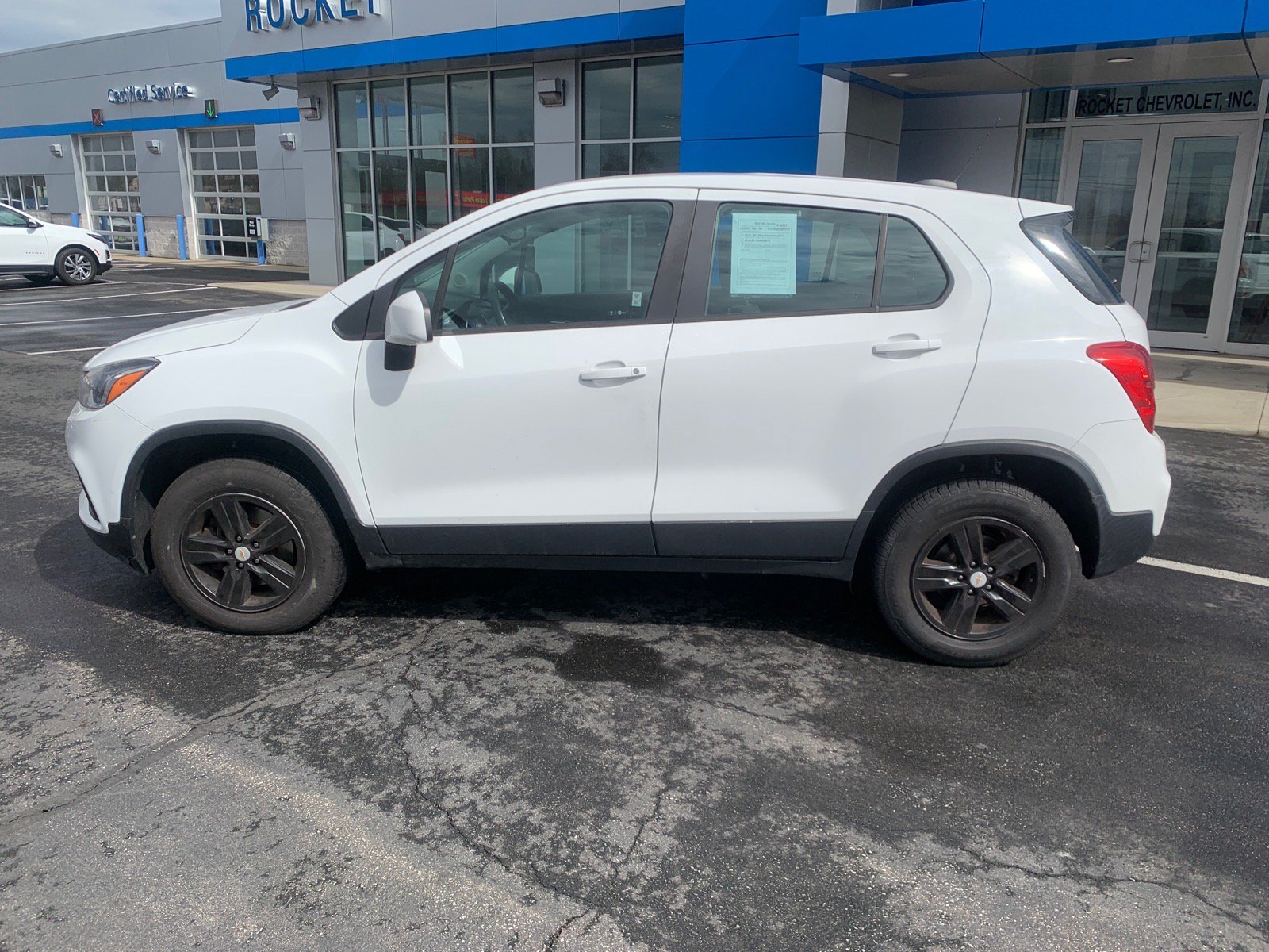 Used 2017 Chevrolet Trax LS AWD/4WD image 2