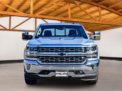 Used 2017 Chevrolet Silverado 1500 LTZ w/ LTZ Plus Package image 4