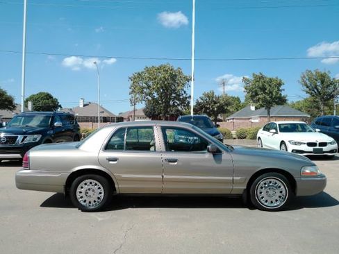 Used 2003 Mercury Grand Marquis GS RWD image 5