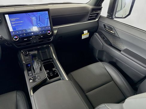 Certified 2025 Lexus GX 550 w/ Accessory Package (2T) AWD/4WD image 25