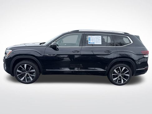 Certified 2025 Volkswagen Atlas SEL Premium R-Line image 2