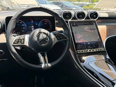 Certified 2025 Mercedes-Benz GLC 350e 4MATIC image 31