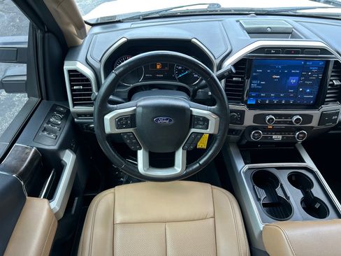 Certified 2022 Ford F350 Lariat w/ Lariat Value Package AWD/4WD image 5