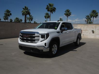 Used 2025 GMC Sierra 1500 SLE