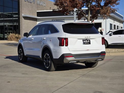 New 2026 Kia Sorento S image 6