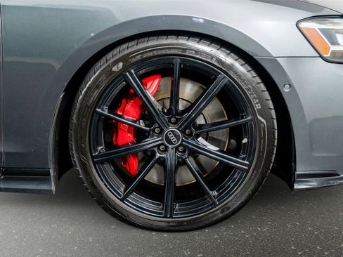 Used 2022 Audi S8 w/ S8 Executive Package image 10