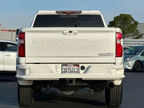 Used 2020 Chevrolet Silverado 2500 High Country image 8