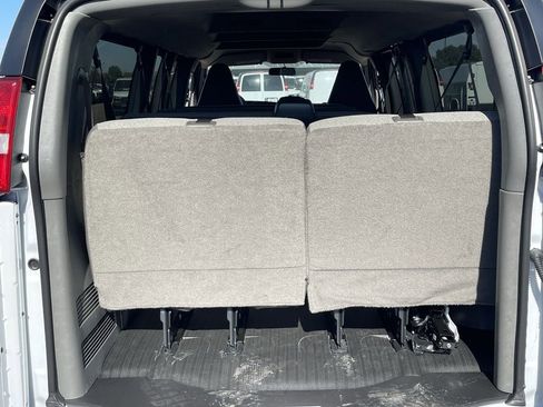 New 2025 GMC Savana 3500 LS image 25