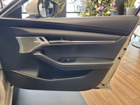 New 2026 MAZDA MAZDA3 2.5 S Hatchback w/ Premium Pkg image 16