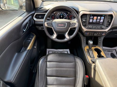 Used 2017 GMC Acadia Denali w/ Technology Package image 23