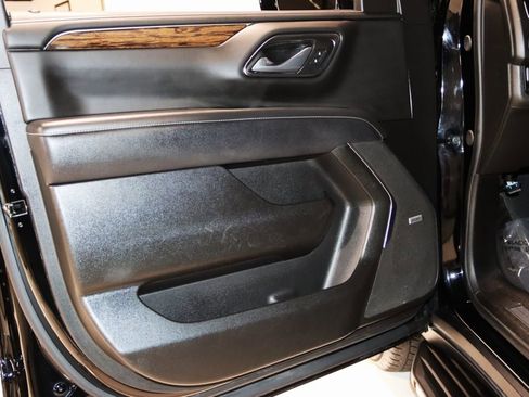 Used 2024 Chevrolet Tahoe Premier image 34