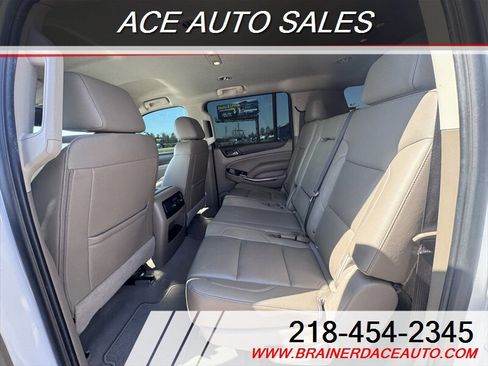 Used 2019 GMC Yukon XL SLT w/ HD Trailering Package AWD/4WD image 20