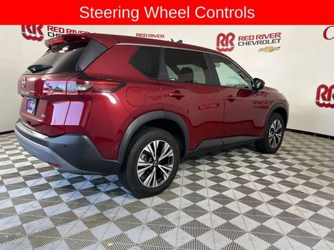 Used 2023 Nissan Rogue SV AWD/4WD image 8