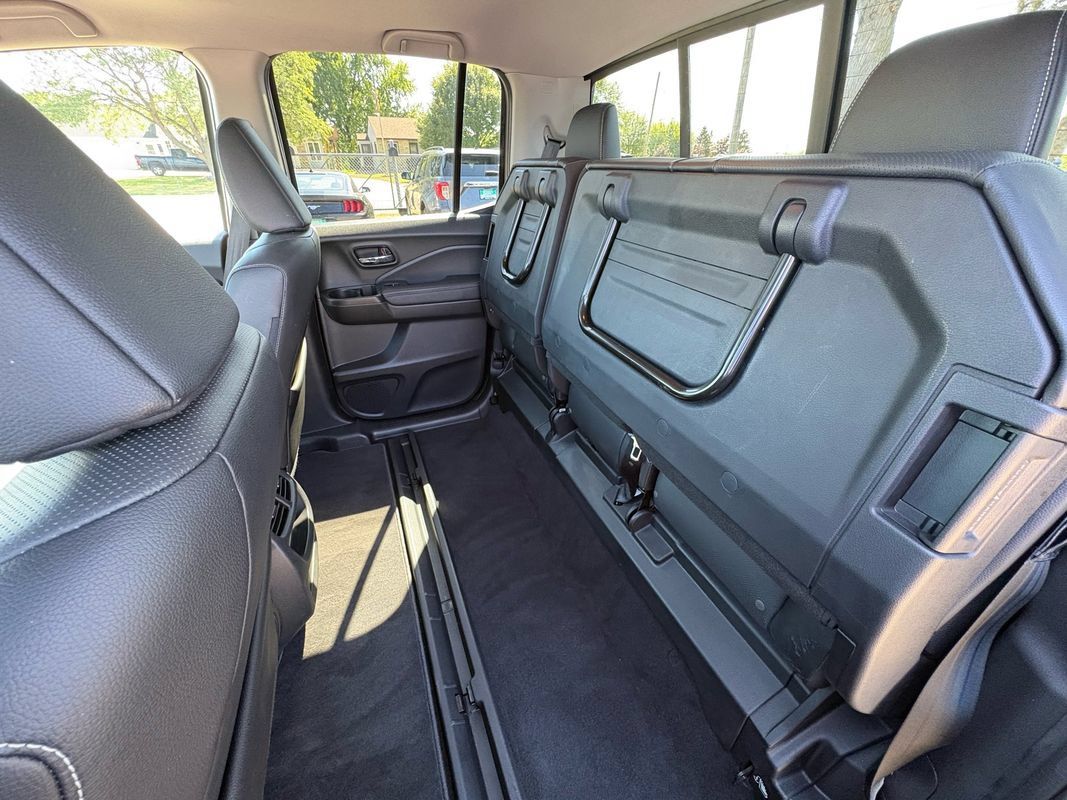 Used 2023 Honda Ridgeline RTL-E image 32