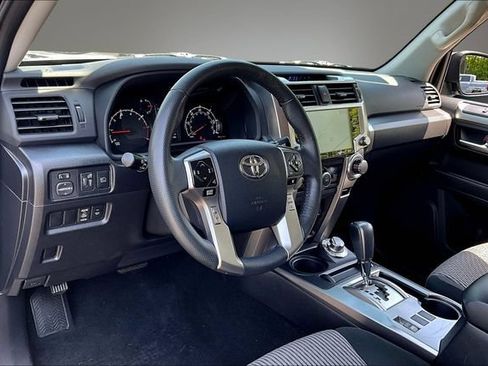 Used 2023 Toyota 4Runner SR5 AWD/4WD image 17
