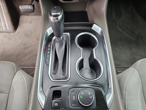 Used 2019 Chevrolet Traverse LT image 28