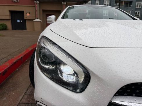 Used 2018 Mercedes-Benz SL 550 image 25