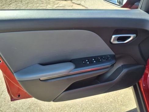 Used 2025 Kia K4 LXS image 12