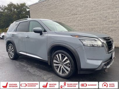 Used 2022 Nissan Pathfinder Platinum w/ Cargo Package