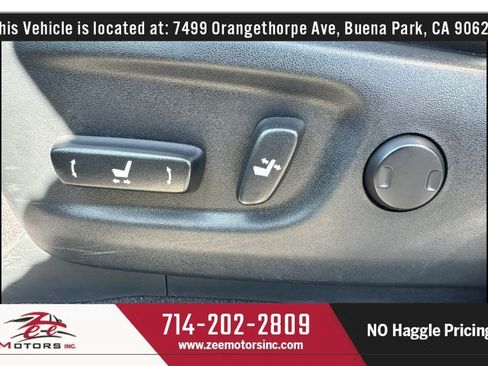 Used 2017 Lexus GX 460 Premium w/ Premium Package AWD/4WD image 48