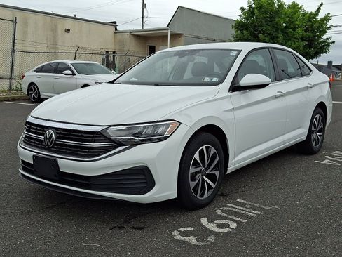 Used 2024 Volkswagen Jetta S FWD image 3