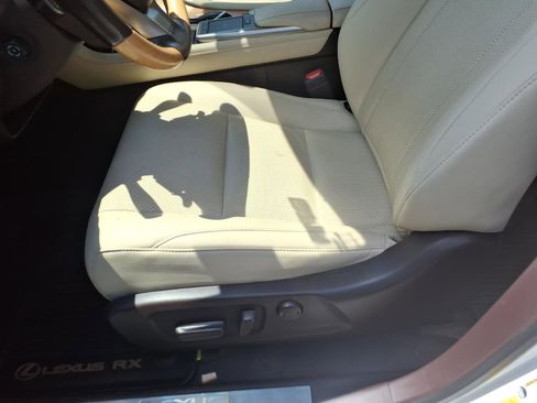 Used 2020 Lexus RX 350L Premium w/ Premium Package AWD/4WD image 18