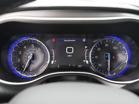 New 2027 Chrysler Pacifica Select AWD/4WD image 12