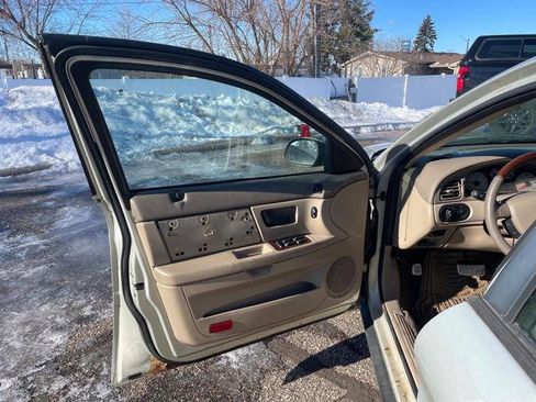 Used 2006 Ford Taurus SEL image 22