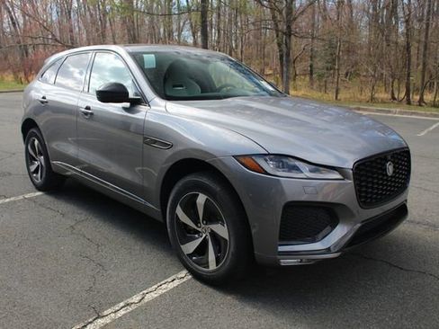 New 2026 Jaguar F-PACE R-Dynamic S image 10