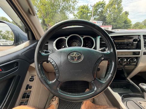 Used 2005 Toyota 4Runner Sport RWD image 20