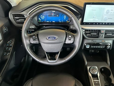 Used 2024 Ford Escape Platinum AWD/4WD image 14
