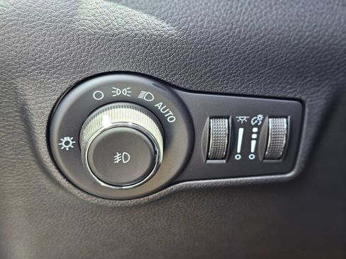 New 2026 Jeep Compass Latitude AWD/4WD image 21