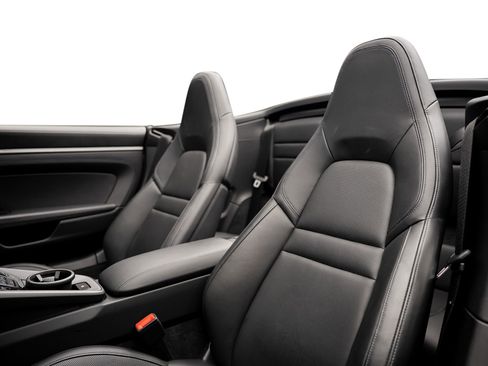 Used 2023 Porsche 911 Carrera S RWD image 35