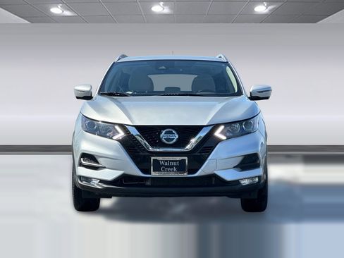 Used 2022 Nissan Rogue Sport SV w/ Technology Package AWD/4WD image 6