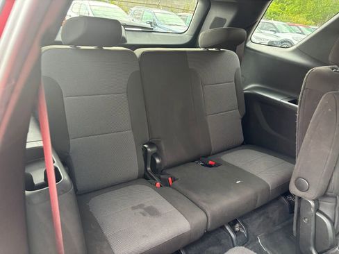 Used 2023 Chevrolet Traverse LT image 20