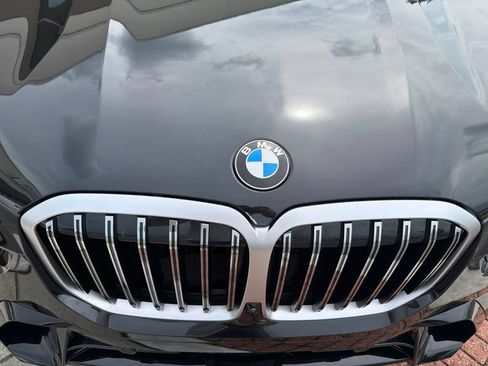 Used 2025 BMW X7 xDrive40i w/ M Sport Package AWD/4WD image 13