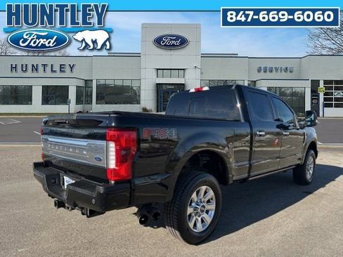 Used 2017 Ford F250 Platinum w/ Platinum Ultimate Package image 5