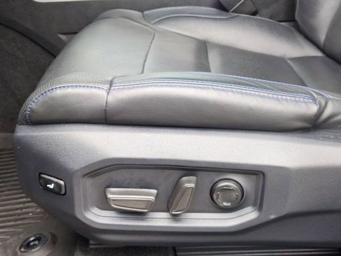 Used 2023 Toyota Tundra Platinum AWD/4WD image 21