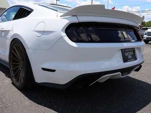 Used 2015 Ford Mustang GT Premium w/ Equipment Group 401A RWD image 18