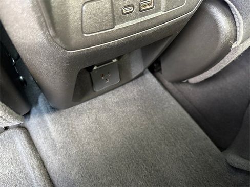 Used 2024 Chevrolet Colorado ZR2 w/ ZR2 Convenience Package III image 27