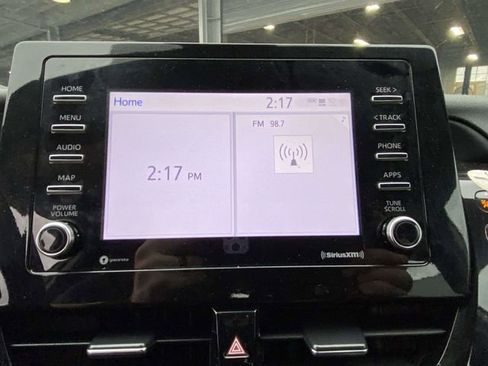 Used 2024 Toyota Camry SE image 14