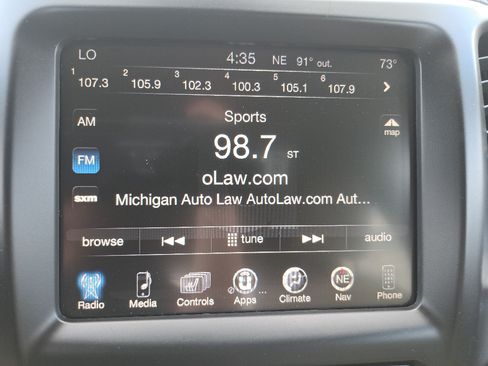 Used 2017 Jeep Cherokee Limited AWD/4WD image 22